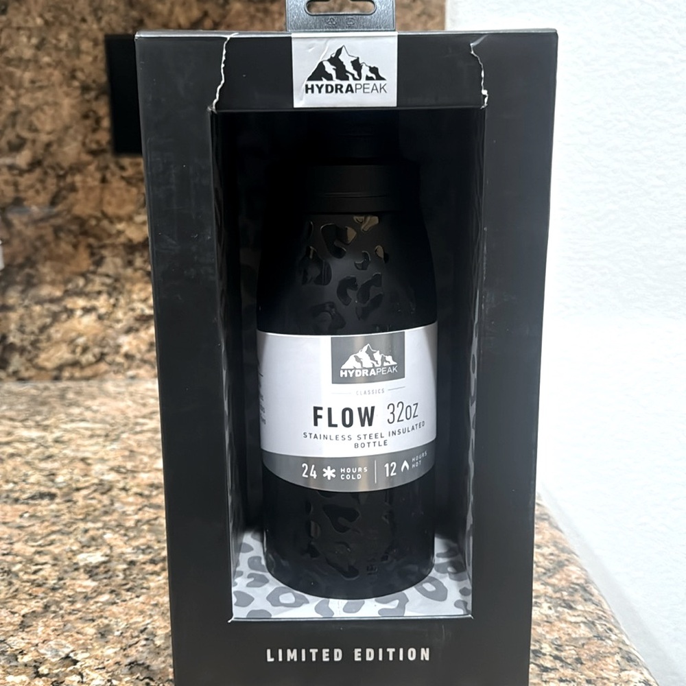 HydraPeak Limited edition 32 Ounce.